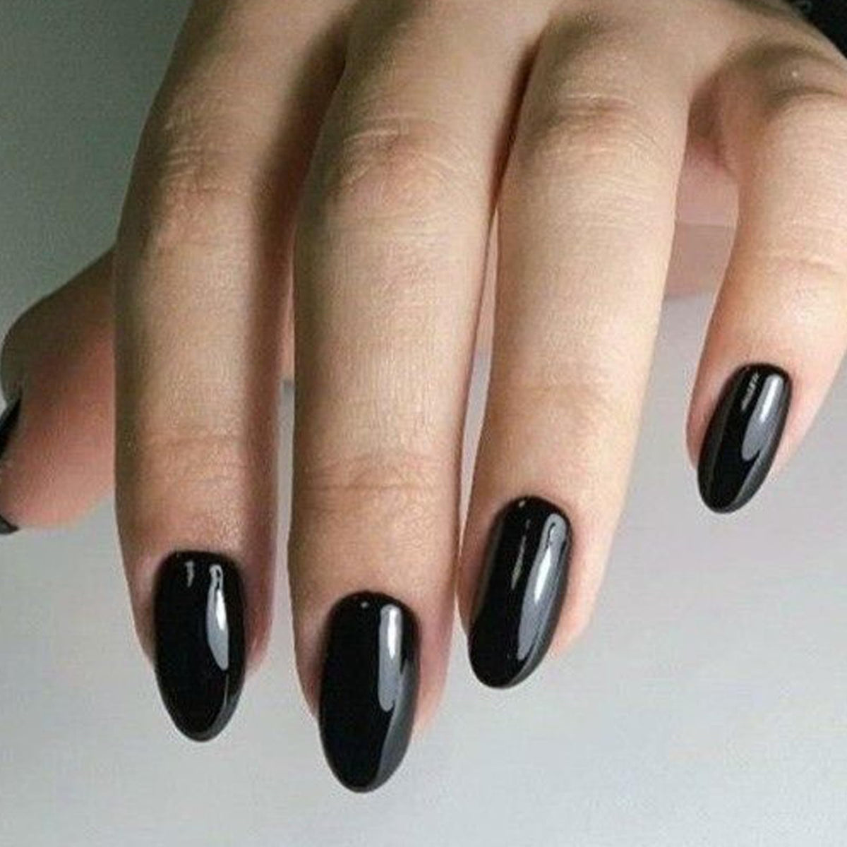 modelones front packaging showing black oval nails and included tools benefits quick selection