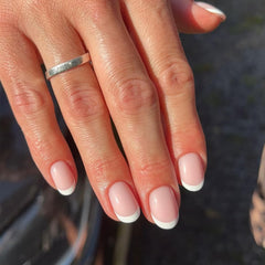 Modelones front packaging showing full 32-piece French tip kit and benefits