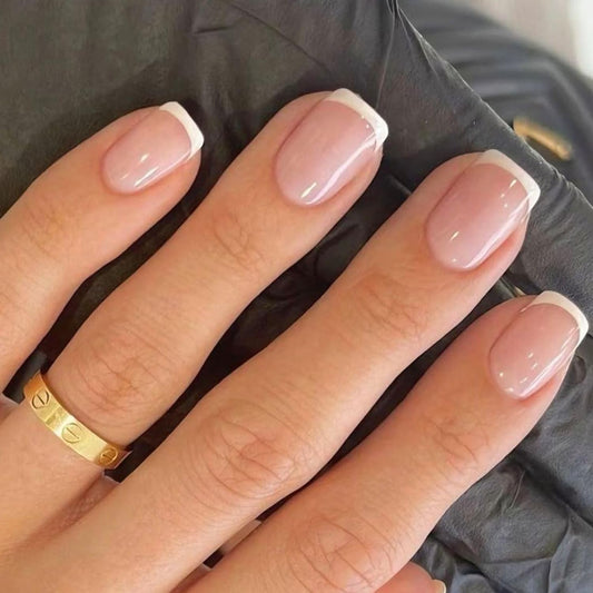 modelones front packaging showing 32-piece kit and French tips for quick salon results