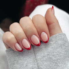 modelones front packaging showing red French tips and kit contents benefit: clear presentation