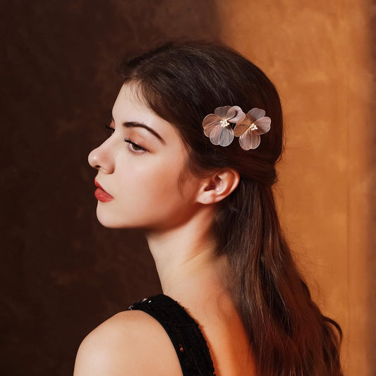 MOESUYUM close-up petal texture highlighting handcrafted detail and refined finish