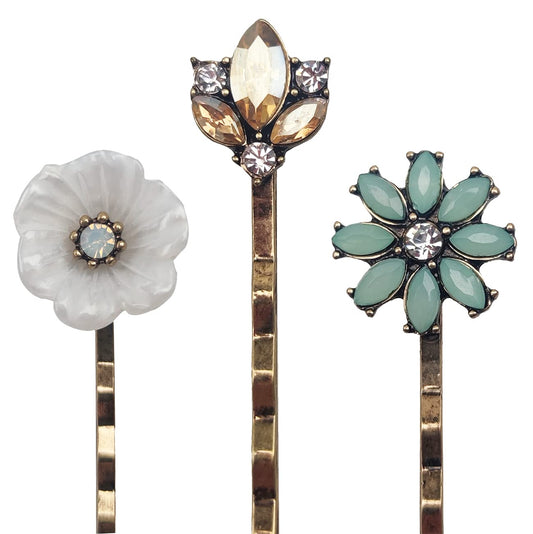 MOESUYUM close-up of rhinestone flower detail highlighting sparkle and craftsmanship