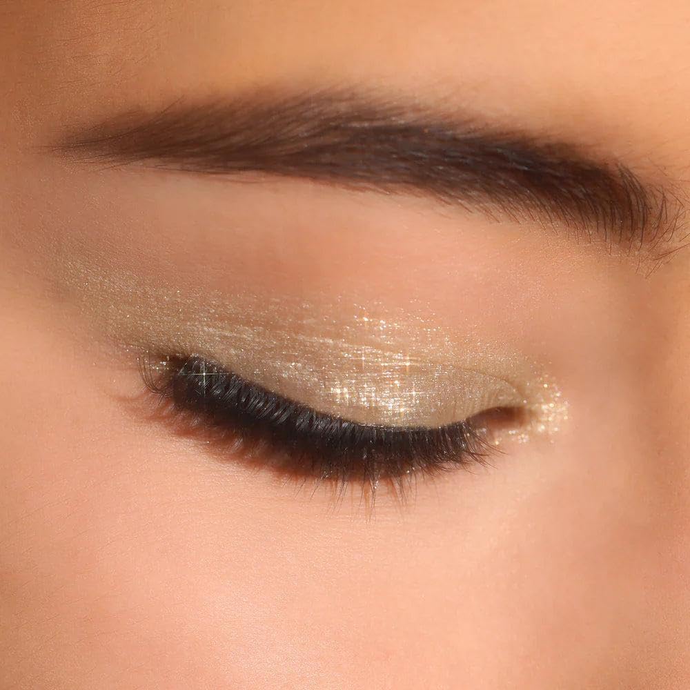 Moira metallic reflection in natural light showing longwear shimmer