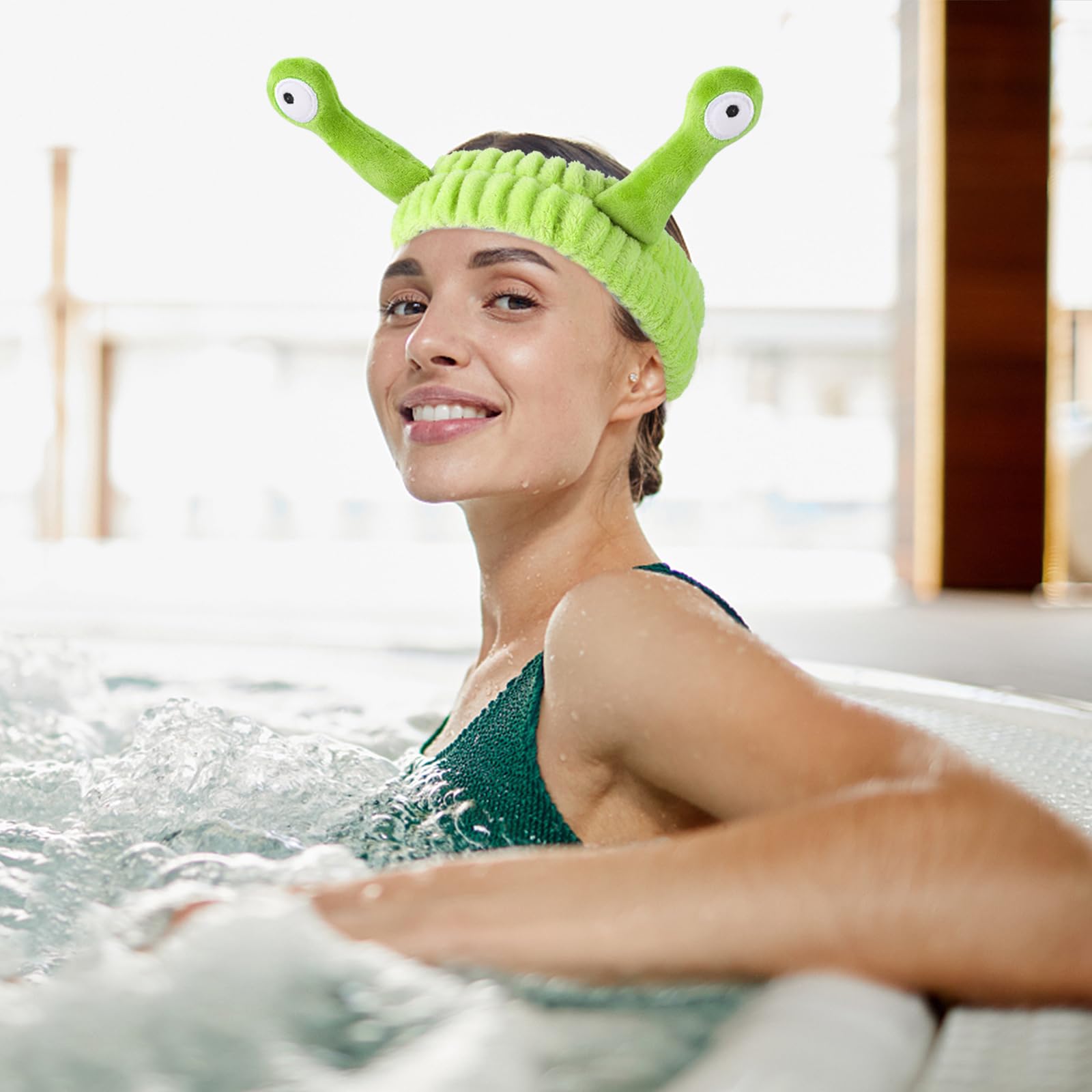 Molain headband packaged as a gift presenting attractive accessory and practical present