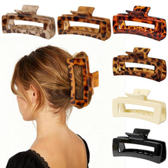 Molizummy front view tortoise clip showing polished finish and versatile style