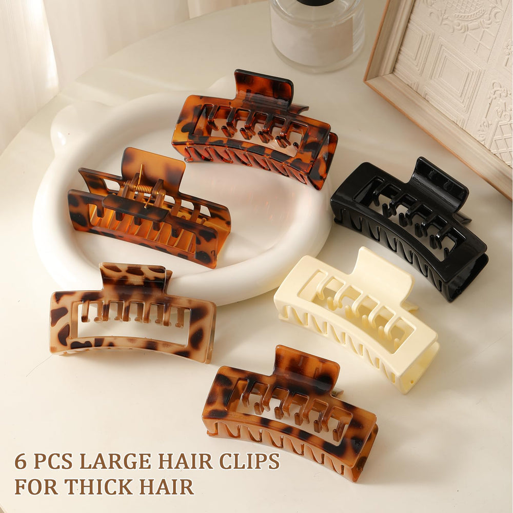 Molizummy clips inside a purse ready for quick touch-ups during travel