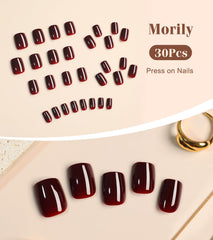 morily layout of 15 sizes on tray, helps find best fit for each nail