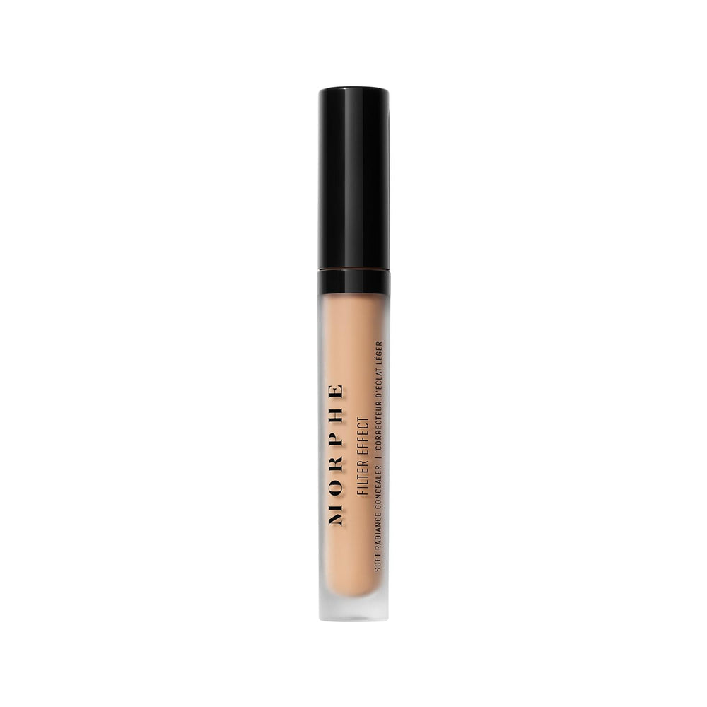MORPHE doe-foot applicator with product swipe for easy precise application