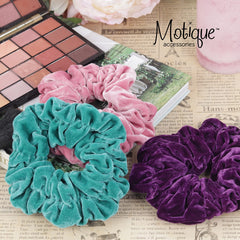 Motique Accessories scrunchie worn in a ponytail demonstrating volume and gentle grip