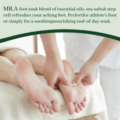 MR.A single sachet close-up highlighting tea tree and lavender labeling benefits