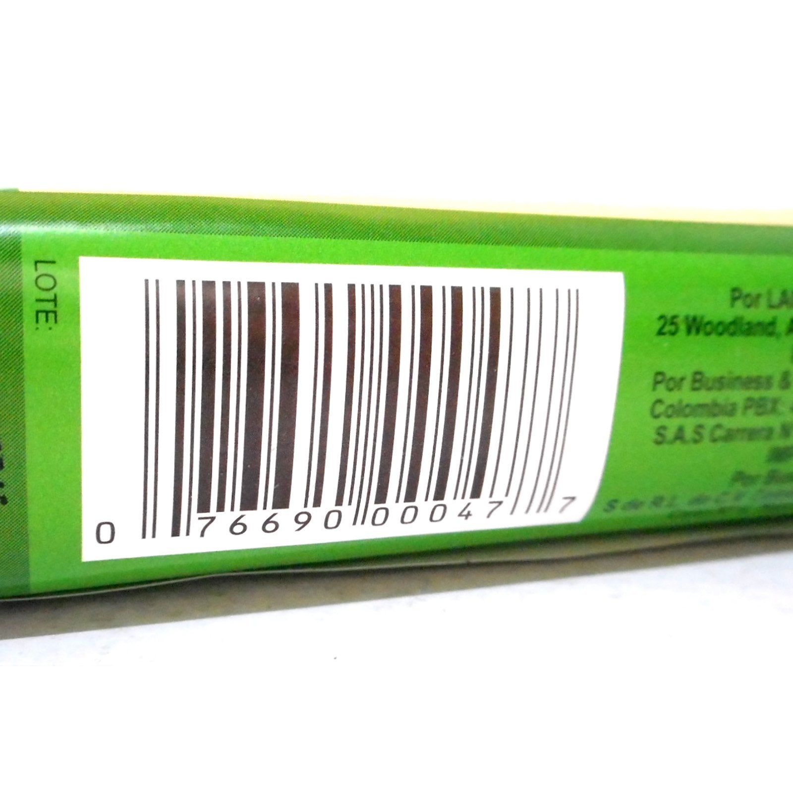 Murray & Lanman soap next to a ruler showing 3.35 oz bar size, helpful for scale and travel planning