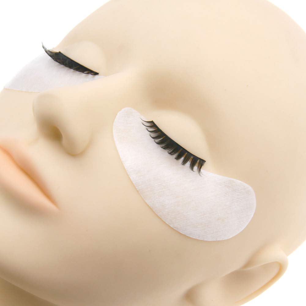 myaokue-up curved fit applied under eye for comfort