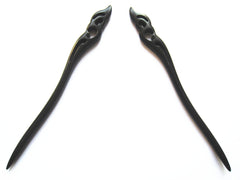 Myhsmooth scale comparison with hand displaying 7.1-inch length for leverage and control