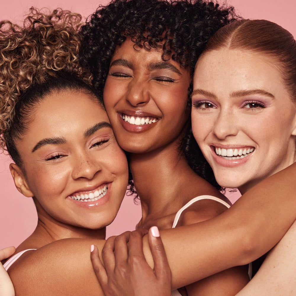 MYSTER ROSEY palette in handbag lifestyle scene for quick touch-up convenience