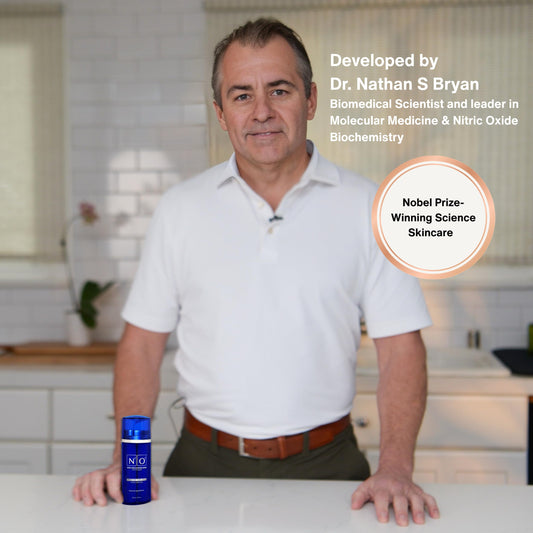 N1O1 serum texture droplet illustrating lightweight, hydrating finish