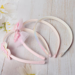 naibirdr hand holding headband to show scale, lightweight and slim