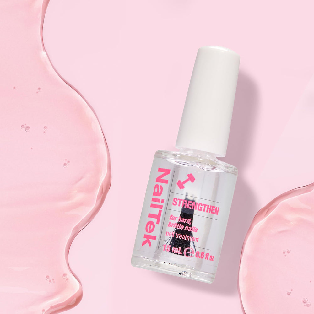 Nail Tek ingredient label with hydrolyzed wheat protein and calcium benefits