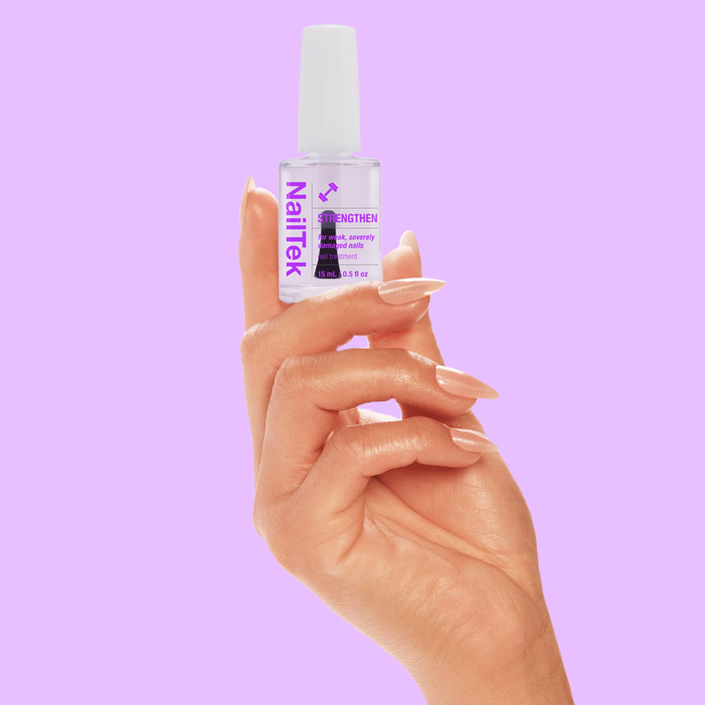 application scene with kit on damaged nails improving texture and appearance