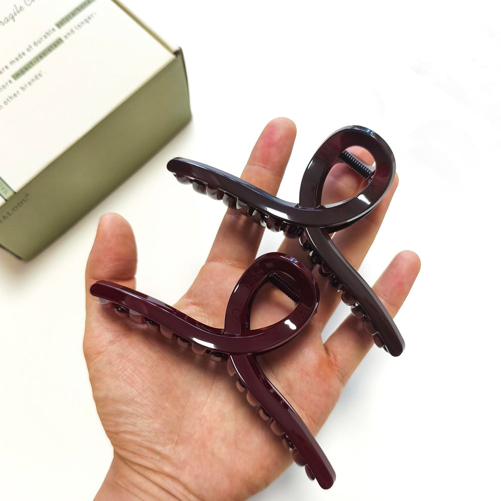 Nalodu lifestyle image of woman wearing clip for all-day comfort benefit
