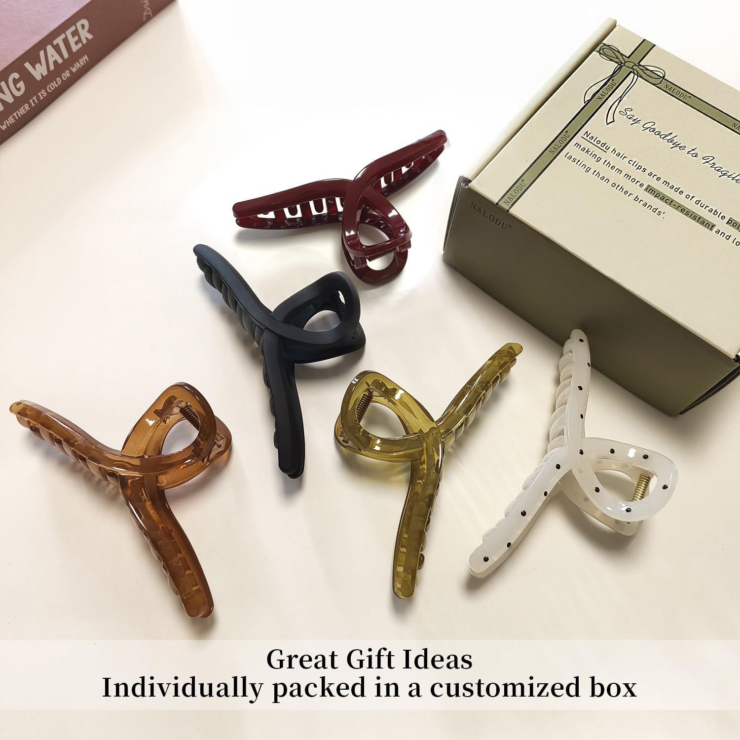 Nalodu tea green clip in a lifestyle scene for stylish versatility