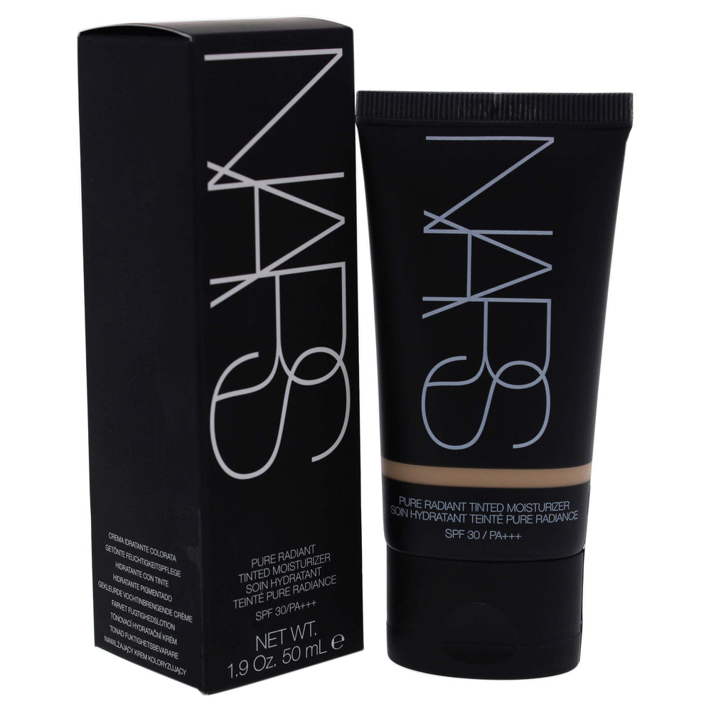 NARS label closeup highlighting SPF 30 PA+++ for daily broad-spectrum defense