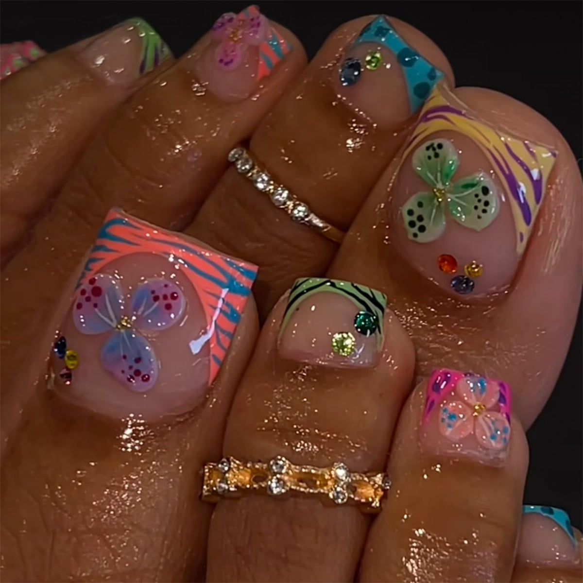 NBNTGH front packaging showing 24-piece toe nail set with colorful tips