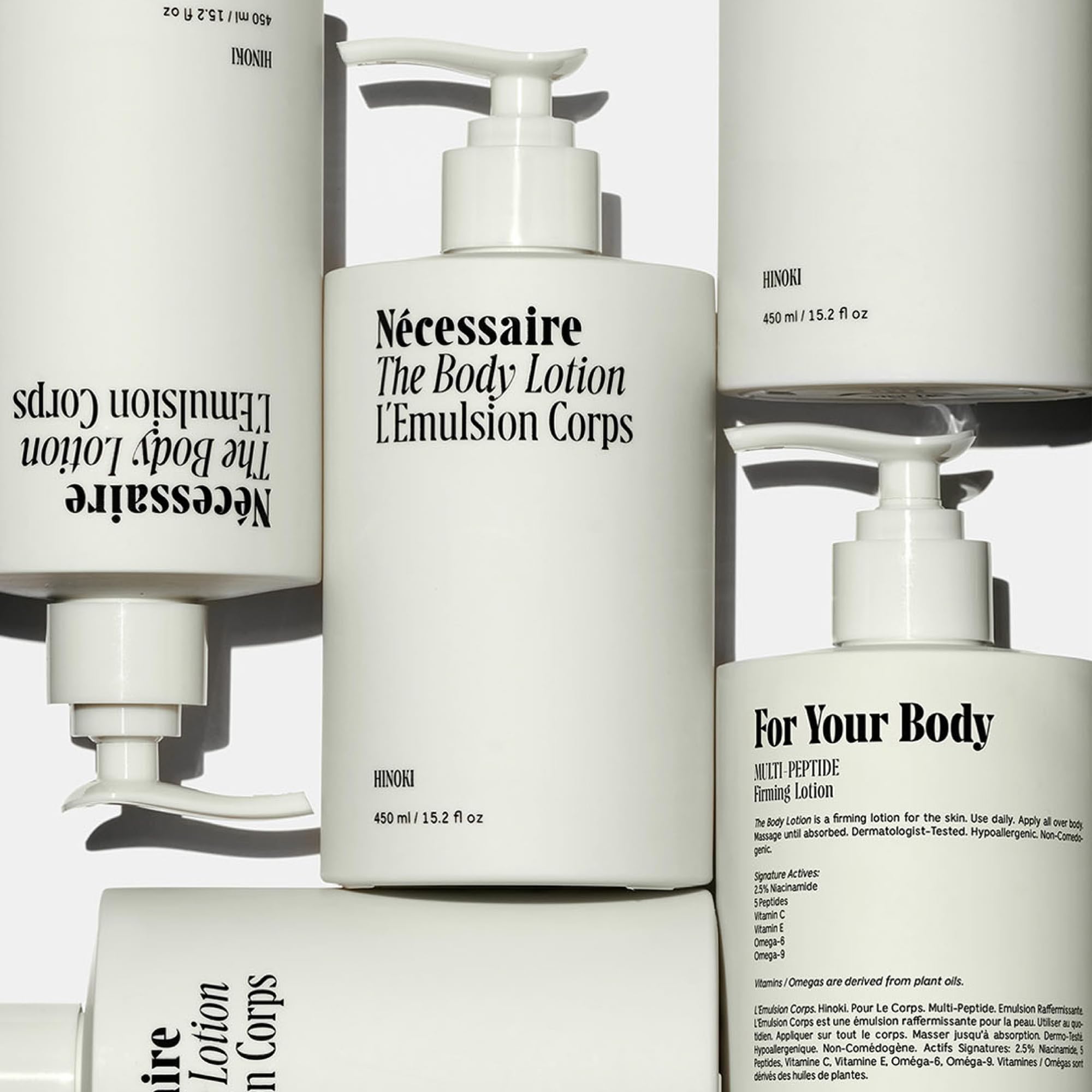 Nécessaire lotion dispensed from cap highlighting easy-use and fast absorption