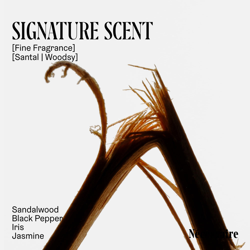 Nécessaire label detail highlighting multi-peptide and 2.5% niacinamide formulation clarity