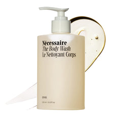 Nécessaire front bottle shot showing clean design and 500ml capacity benefit