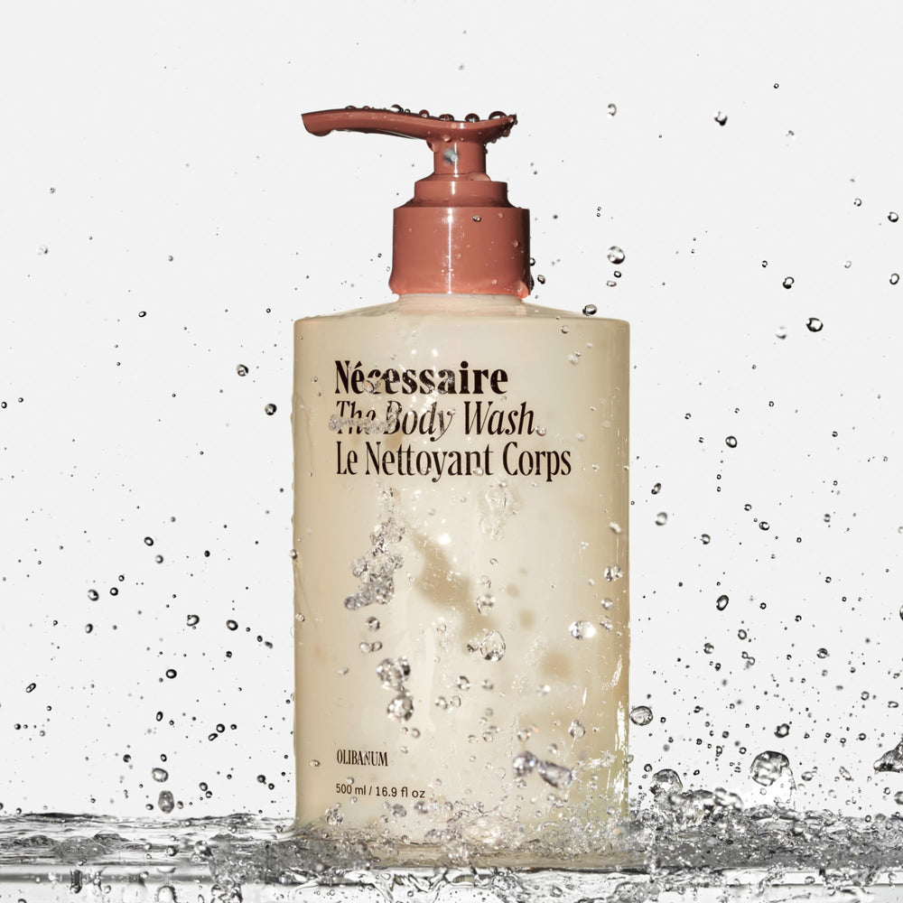 Nécessaire pump close-up demonstrating easy dispensing and controlled use