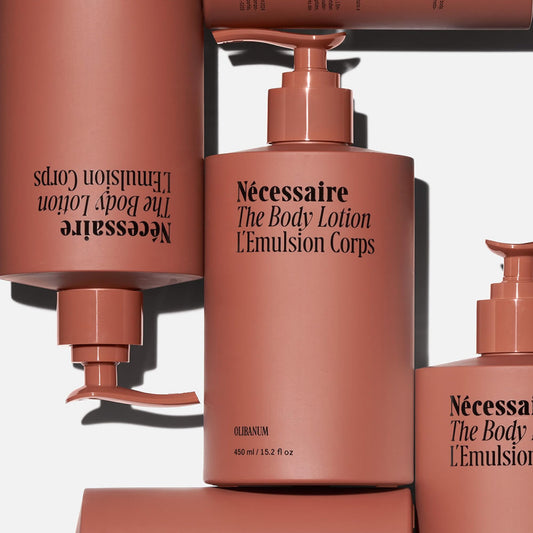 Nécessaire pump close-up demonstrating easy dispensing and hygienic application benefit