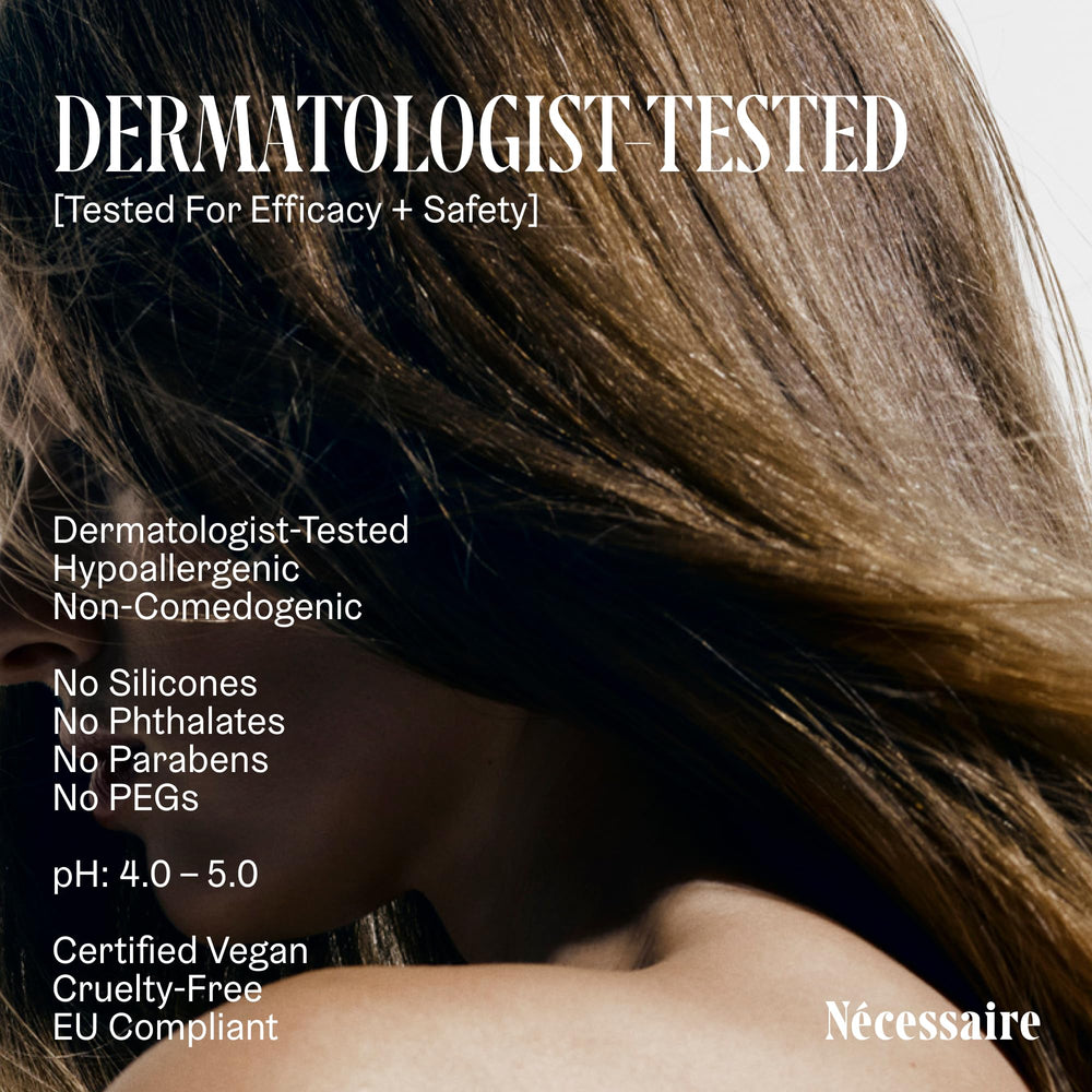 Nécessaire label close-up showing sulfate-free and color-safe benefits