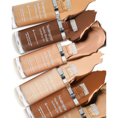 Neutrogena close-up label highlighting hyaluronic acid and oil-free formula