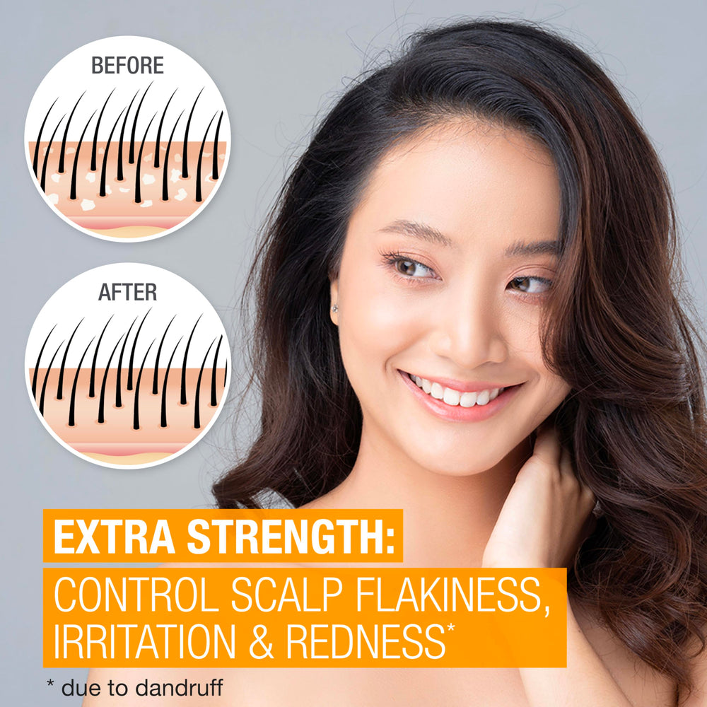 Neutrogena label close-up highlighting 3% salicylic acid and clarity benefit