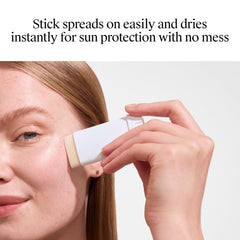 Neutrogena close-up texture view highlighting quick-dry, non-greasy finish benefit