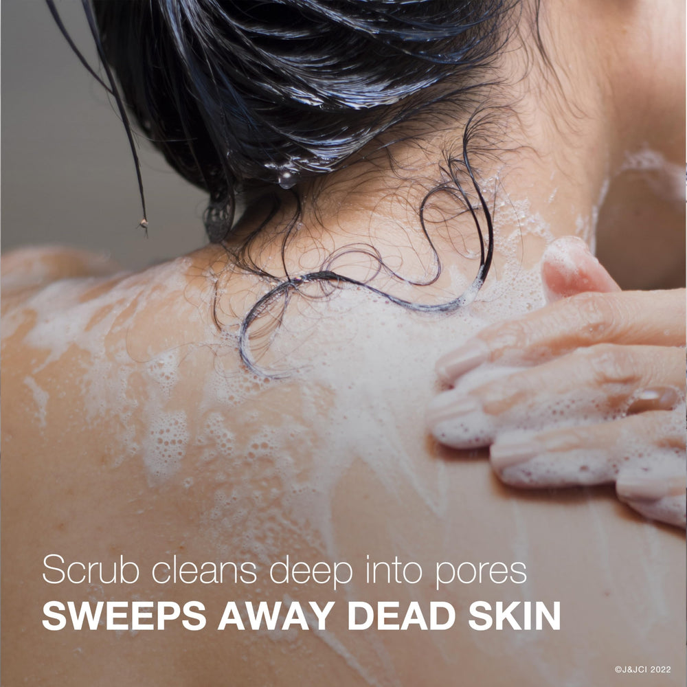 Neutrogena close-up texture showing exfoliating beads for deep cleansing