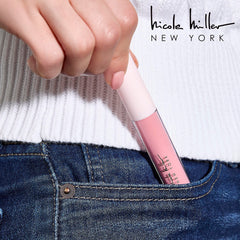 Nicole Miller in-use lifestyle model wearing gloss for instant high-shine confidence