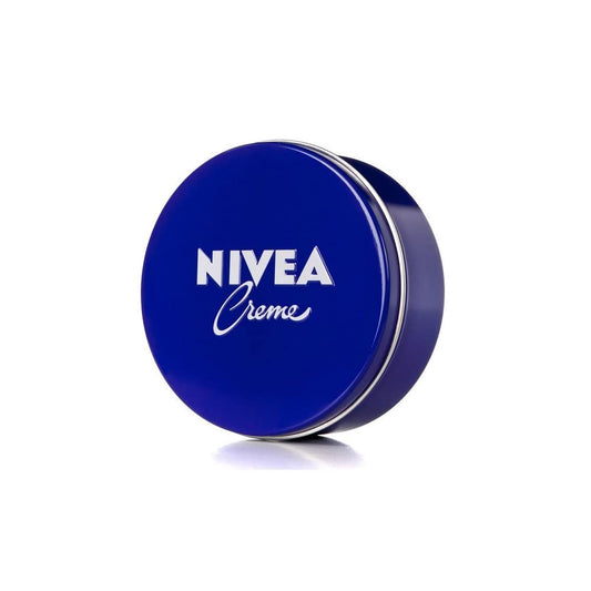 NIVEA cream texture close-up demonstrating rich hydration for dry skin
