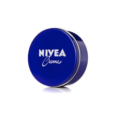 NIVEA cream texture close-up demonstrating rich hydration for dry skin