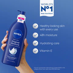 NIVEA pump close-up highlighting convenient pump for quick daily use