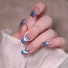 NNIPRAIYE close-up of ombré gradient and glossy finish, benefit: salon-like detail