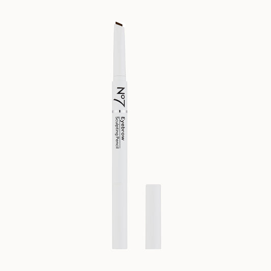 No7 angled tip closeup demonstrating precise strokes for sculpting brows
