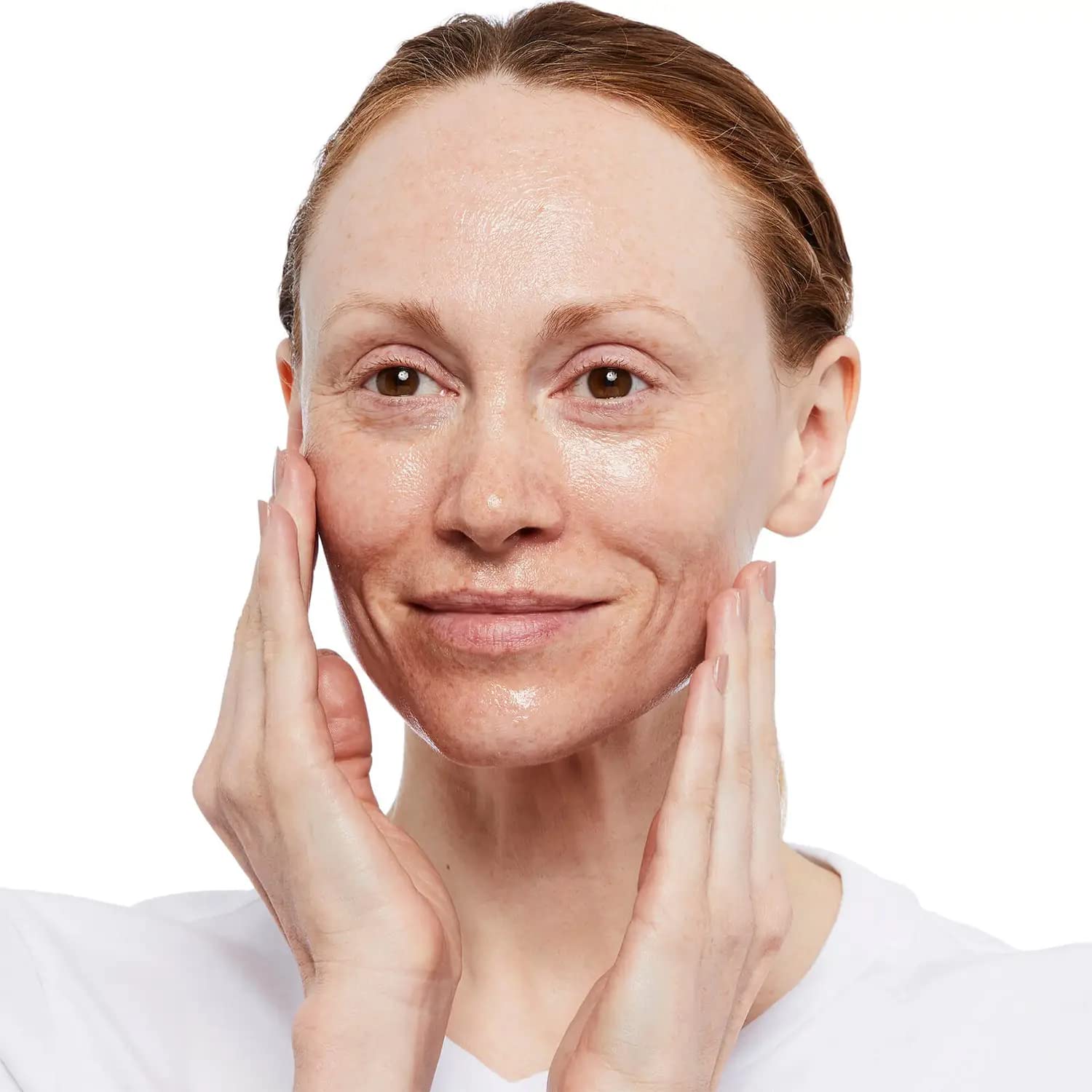 No7 application in hand demonstrating how the gel dissolves makeup with gentle massage