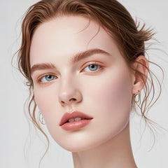 Noerrors open palette laid flat demonstrating shade range for sculpting benefit