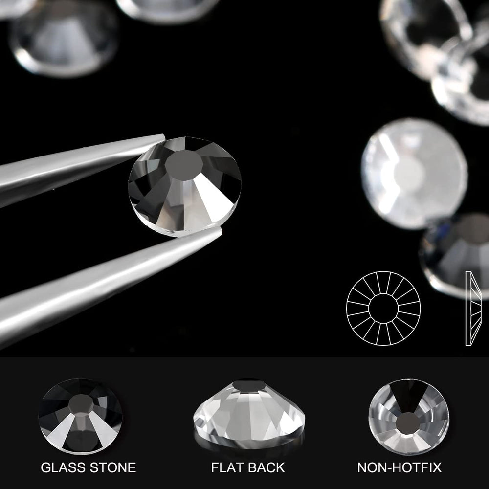 novani close-up of crystal facets highlighting high-clarity sparkle benefit