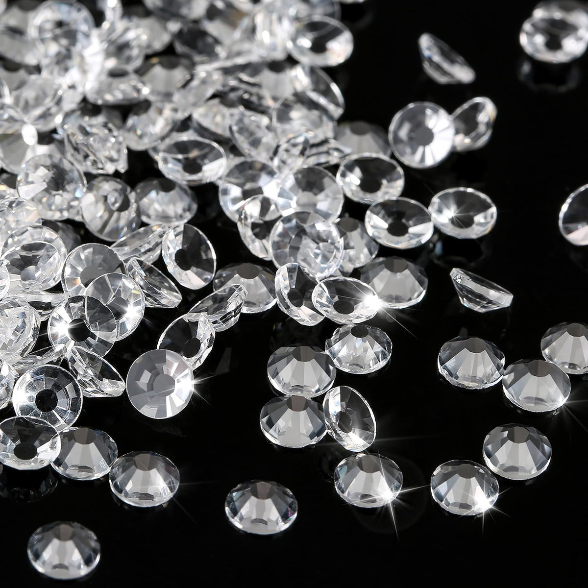 novani front packaging showing 1440 clear rhinestones and product label benefit
