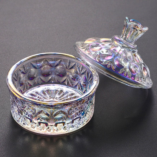 Noverlife glass dappen dish front view showing crystal design and lid benefit