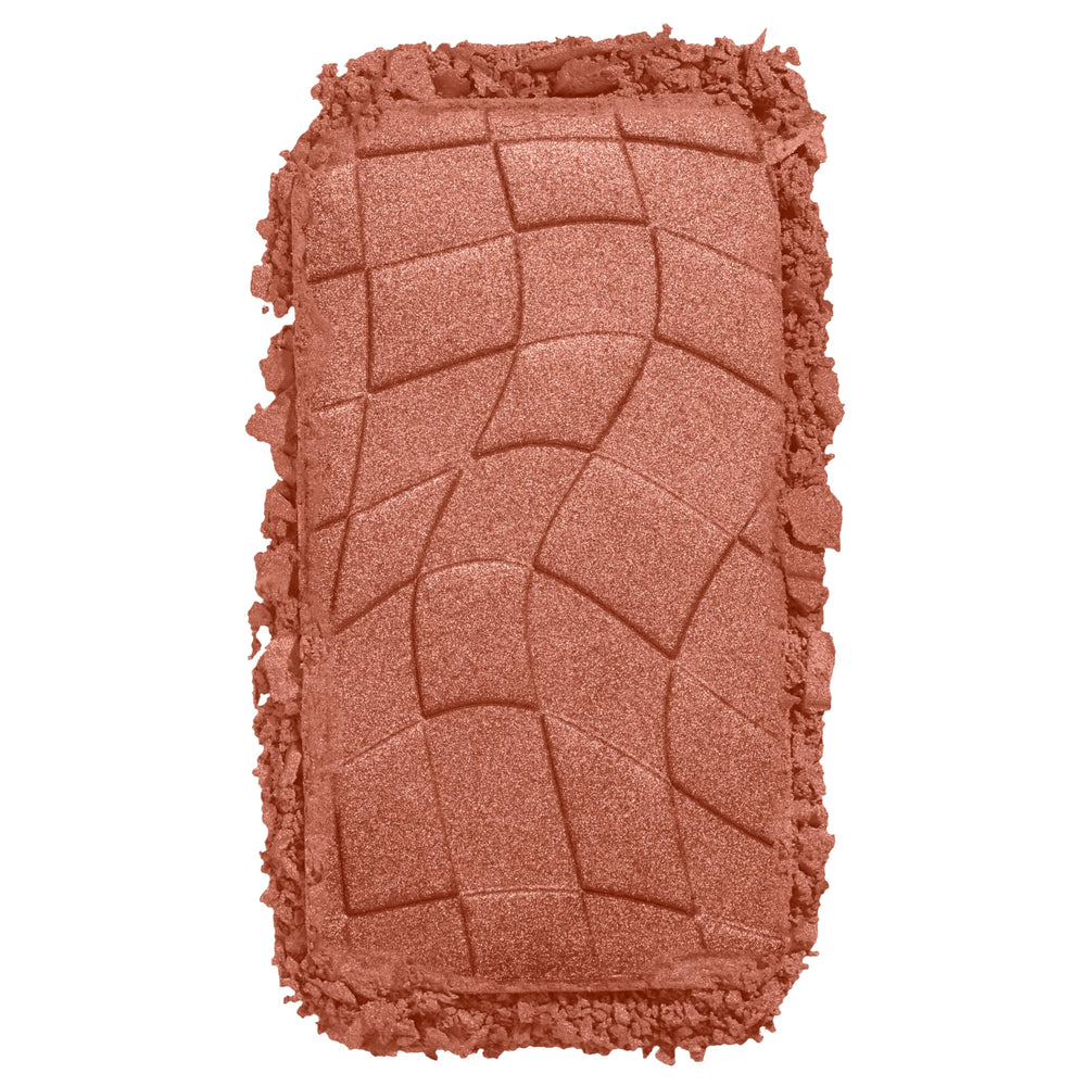 NYX Professional Makeup close-up pan showing rich pigment for smooth application