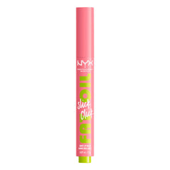 NYX PROFESSIONAL MAKEUP lifestyle image of model wearing Clout for effortless everyday radiance
