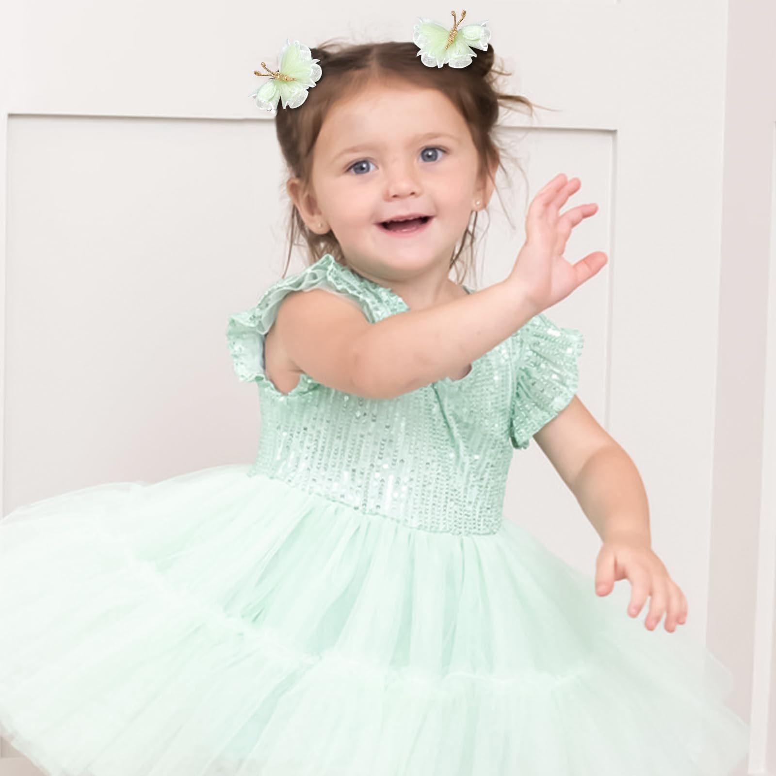 OAOLEER tulle close-up highlighting wing texture and durable finish for lasting wear